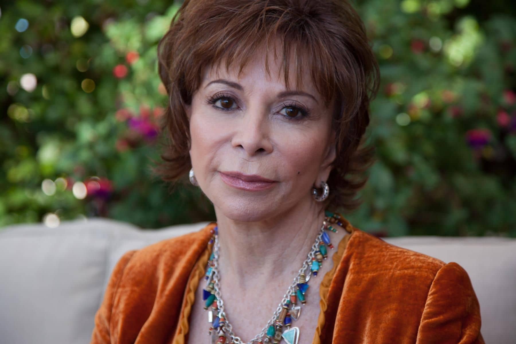 Portrætfoto af Isabel Allende